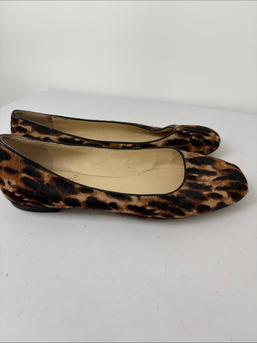 🥿 Vince Camuto Leopard-Print Ballet Flats in Brown & Black cow fur - Picture 3 of 8